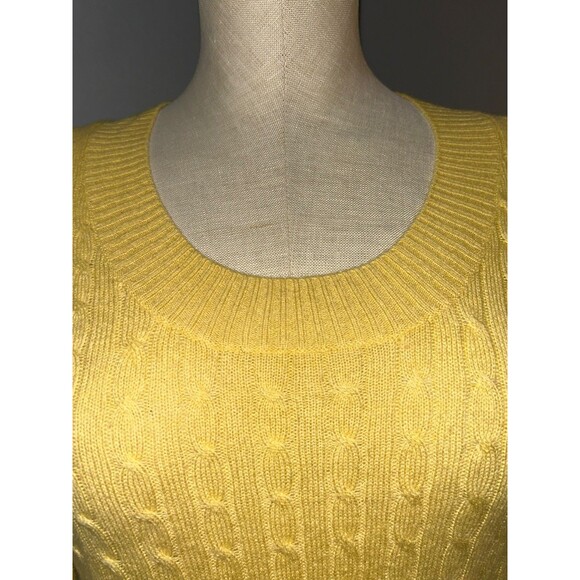 Tweeds Women’s 100% 2-Ply Cashmere Scoop Neck Sweater size L Butter Yellow - Picture 2 of 7